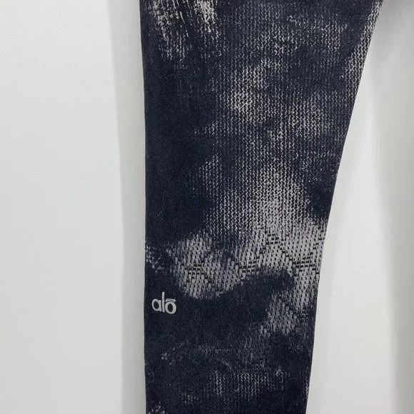 Alo Yoga Black Smoke Airbrush print leggings Med - Picture 10 of 14